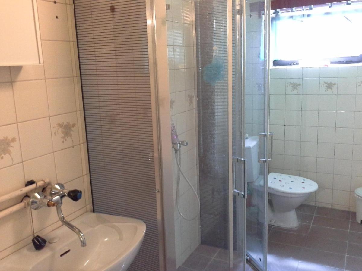 Utulny Privat Apartment Velky Meder Exterior photo